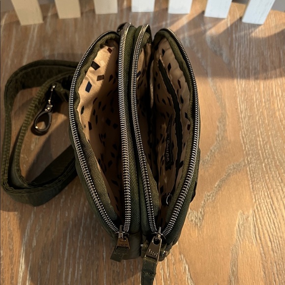 Lug Coupe RARE Olive - Picture 5 of 10